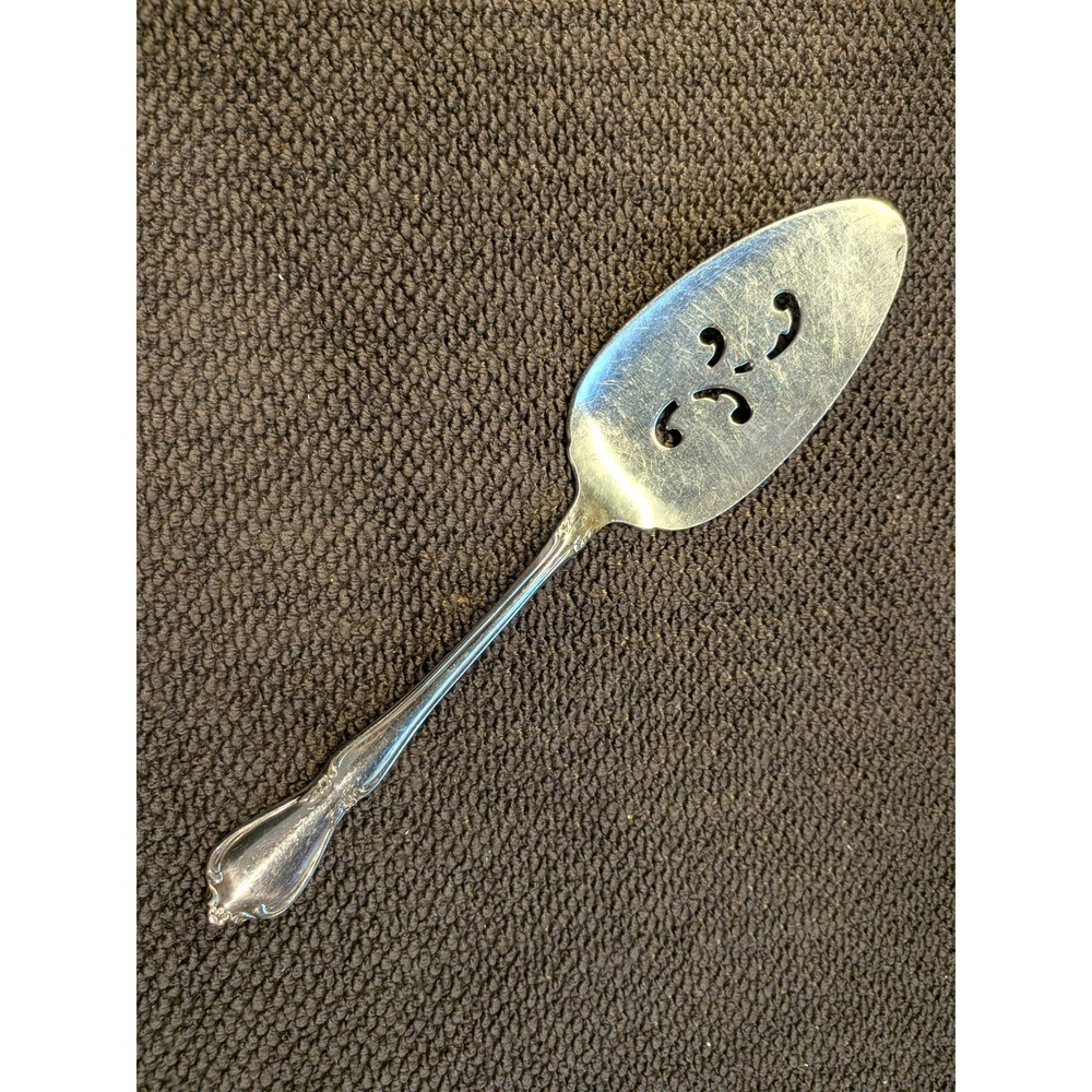 Oneidacraft Deluxe Stainless Chateau Pierced Tomato Server Vintage